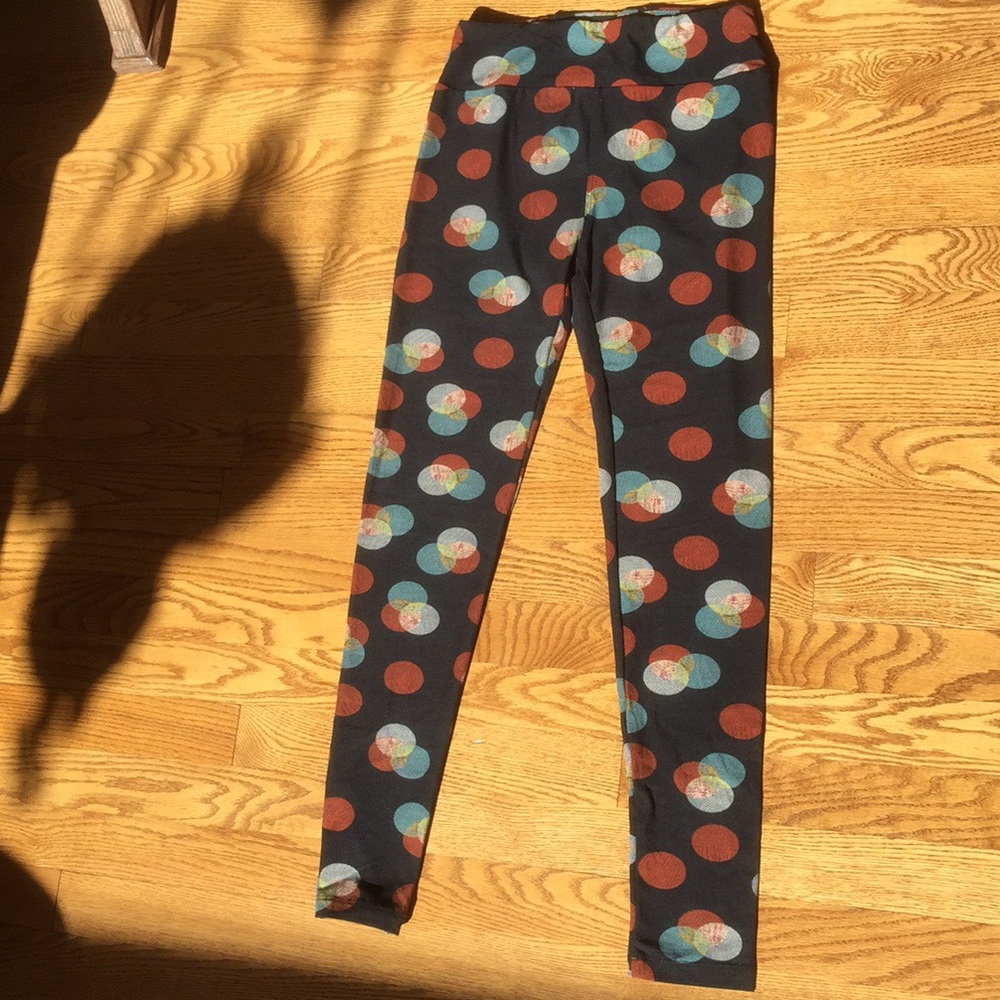 LulaRoe black leggings w/red, teal, white & yellow